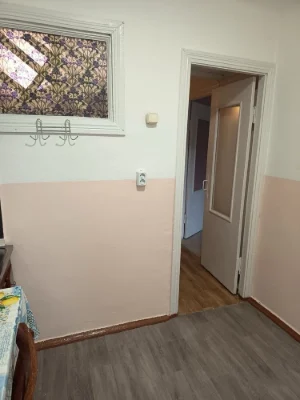 Квартира біля кінотеатру Україна