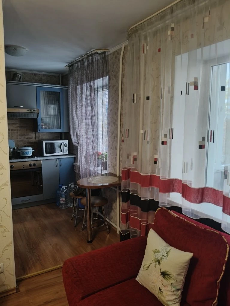 Продаж 1 кімнатної квартири в центрі міста!