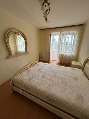 Продам 3-х кімнатну квартиру, проспект Миру