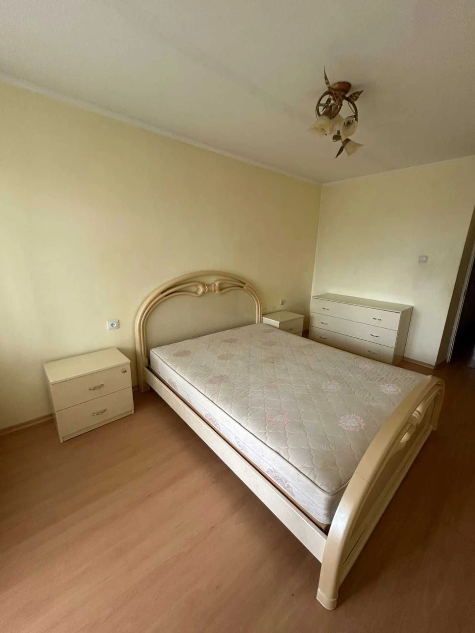Продам 3-х кімнатну квартиру, проспект Миру
