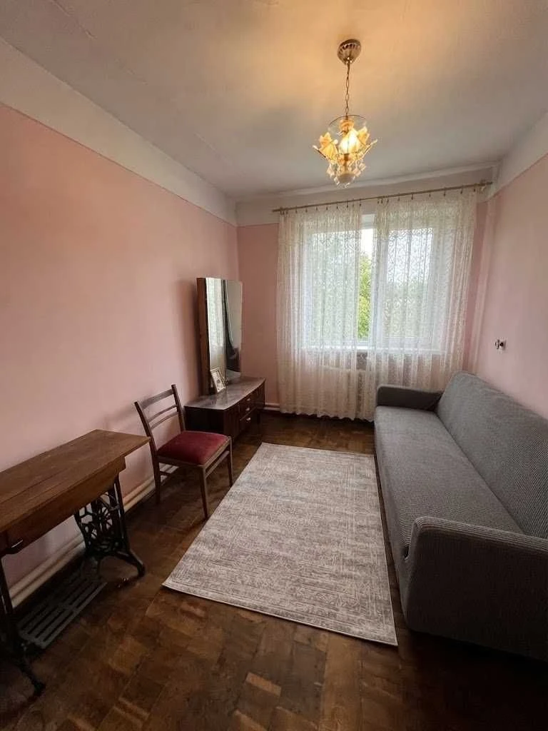 Продаж 2-х.кімнатна квартира