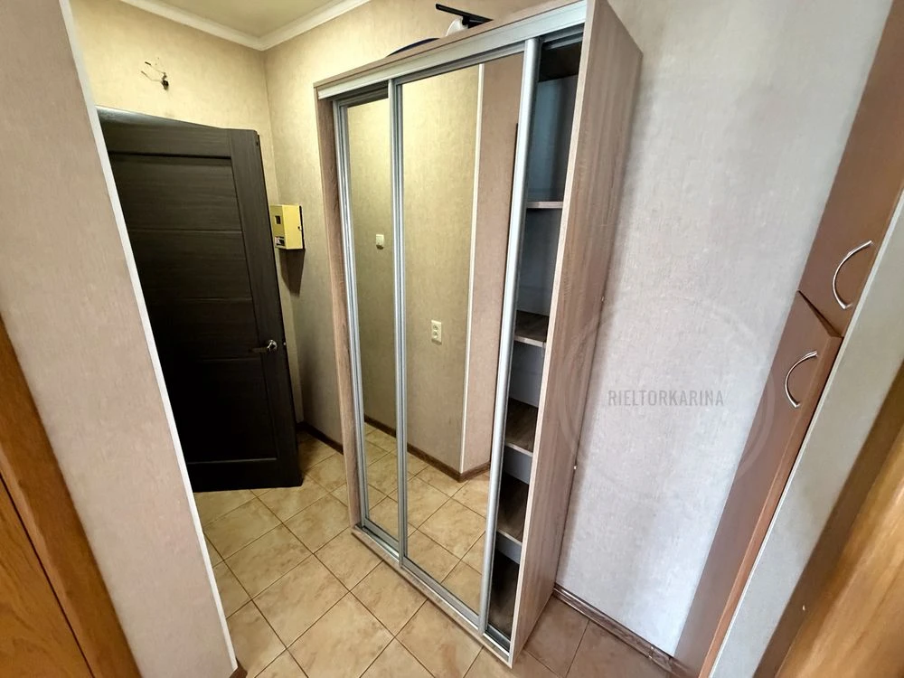 ЮТЗ/Молодогвардійська 1к квартира в продажу на 5 поверсі з р