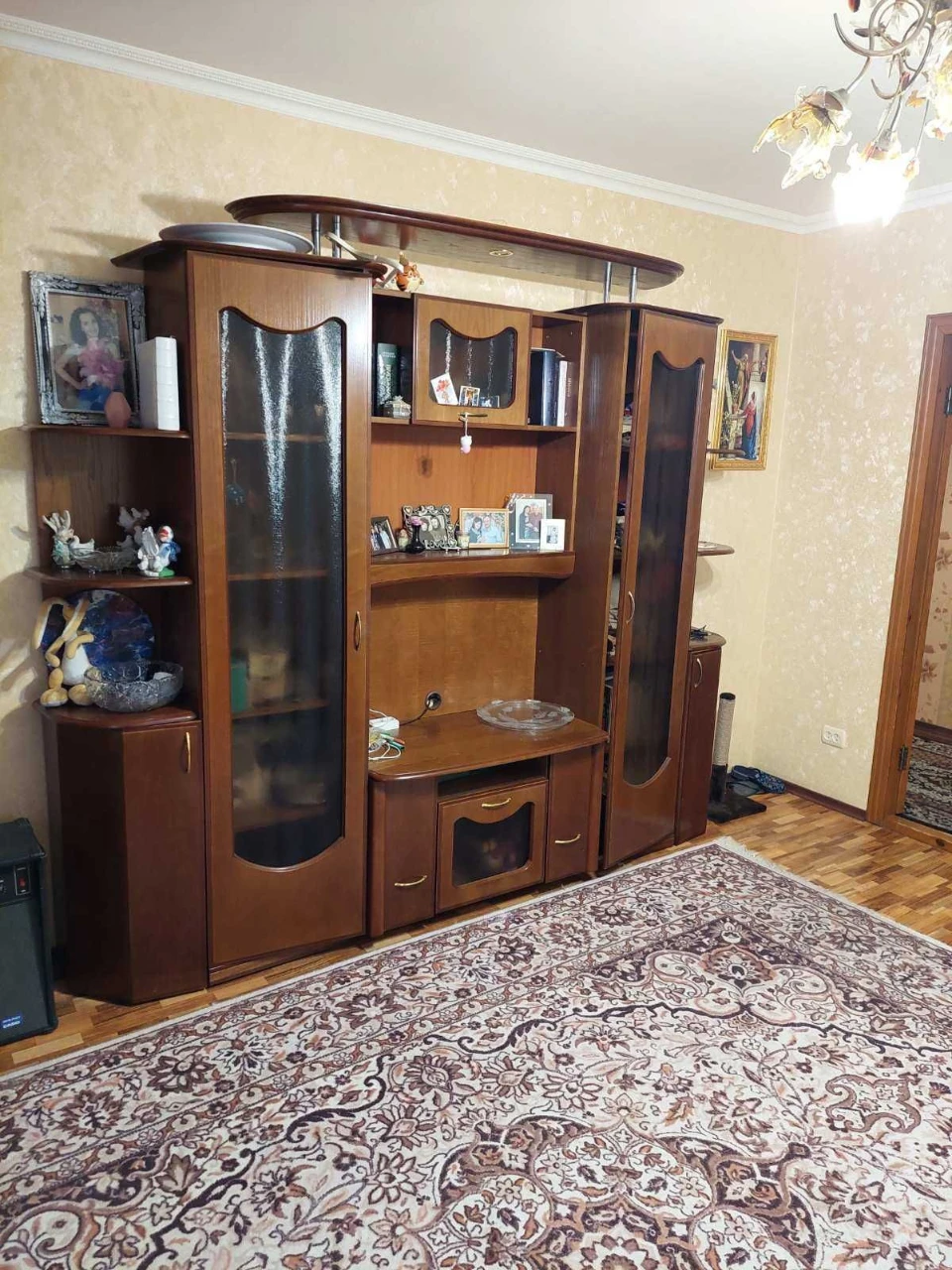 Продаю 4 ком квартиру " чешка", Р-н Баштанского рынка.