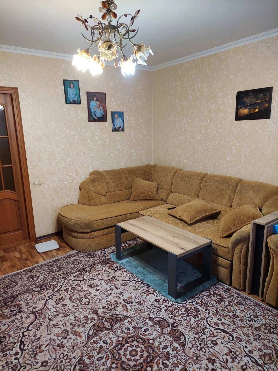 Продаю 4 ком квартиру " чешка", Р-н Баштанского рынка.