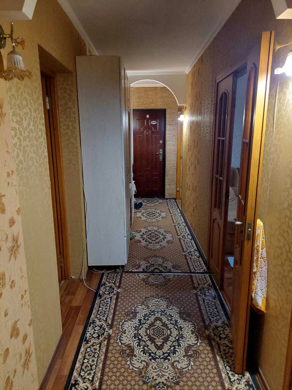 Продаю 4 ком квартиру " чешка", Р-н Баштанского рынка.