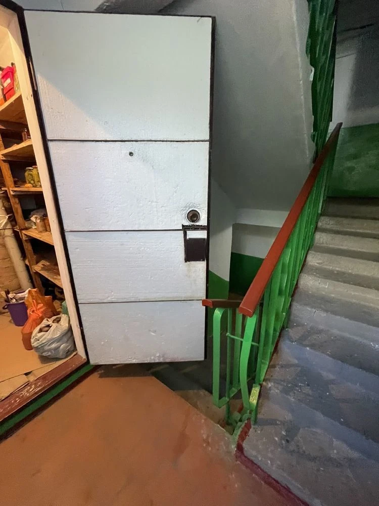 Продаю двокімнатну квартиру по проспекті Миру.