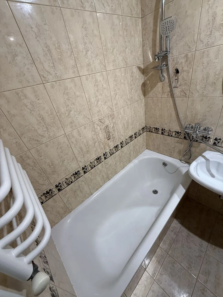 Продаж 2кім. вул. 15 квітня