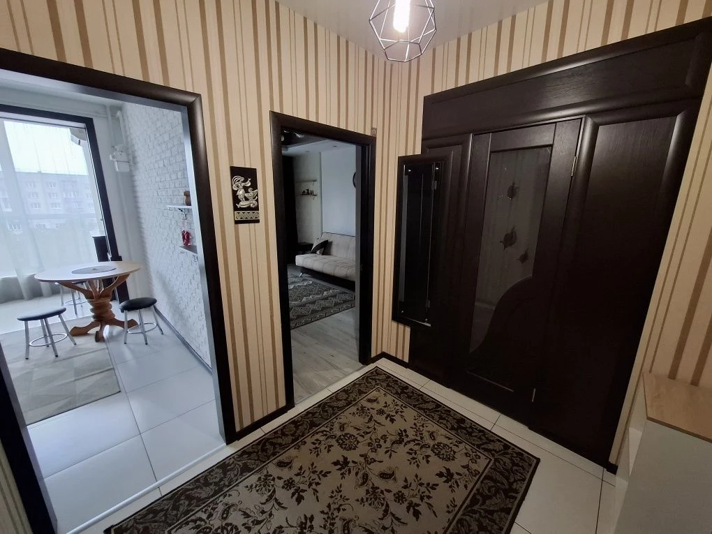 Продам 1 кімнатну квартиру пр-т Перемоги 119а