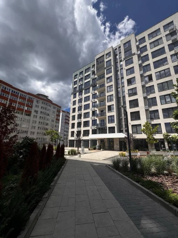 2 кімнатна квартира вул Руська Кромаксбуд, 9 поверх, 78000$,