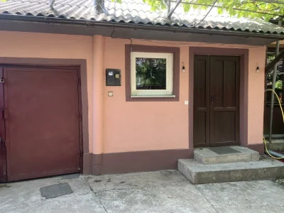 Будинок Роша , район фільмобази, можна під держпрограми