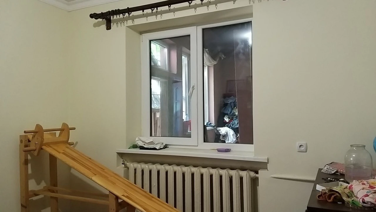 Будинок Роша , район фільмобази, можна під держпрограми