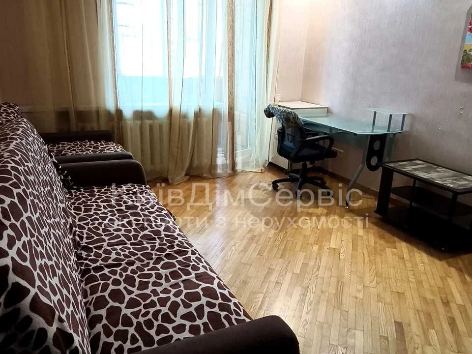 Квартира. Київ, Героїв Дніпра вул.