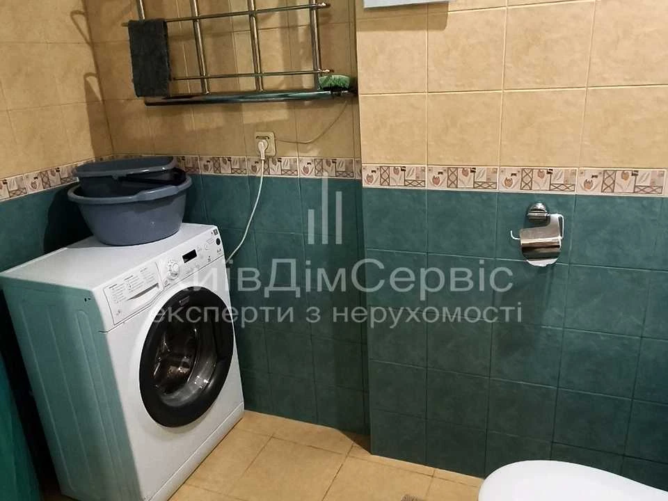 Квартира. Київ, Героїв Дніпра вул.