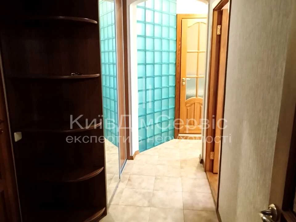Квартира. Київ, Героїв Дніпра вул.