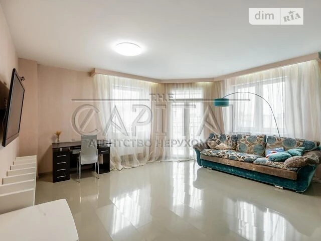 Sale of 3-room apartment 110 sq. m. on Volodymyr Ivasyuk Ave. 53