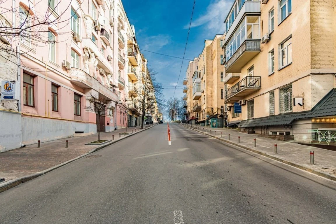 здам 4 кімнатну квартиру