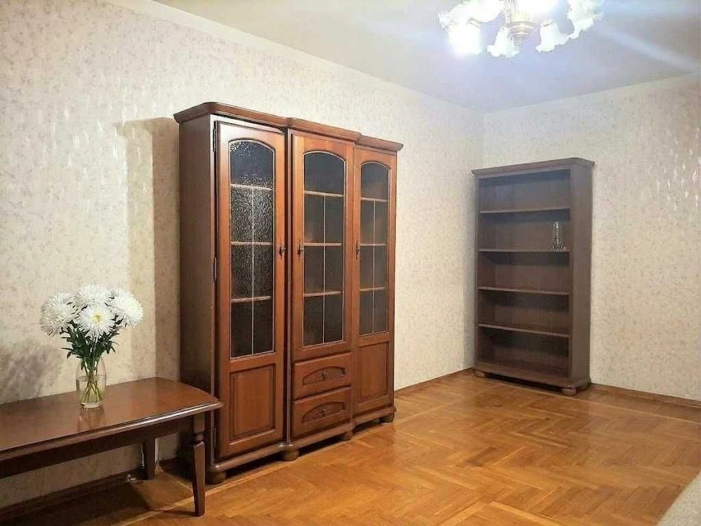 Срібнокільська 22А 6 поверх 52 кв. м
