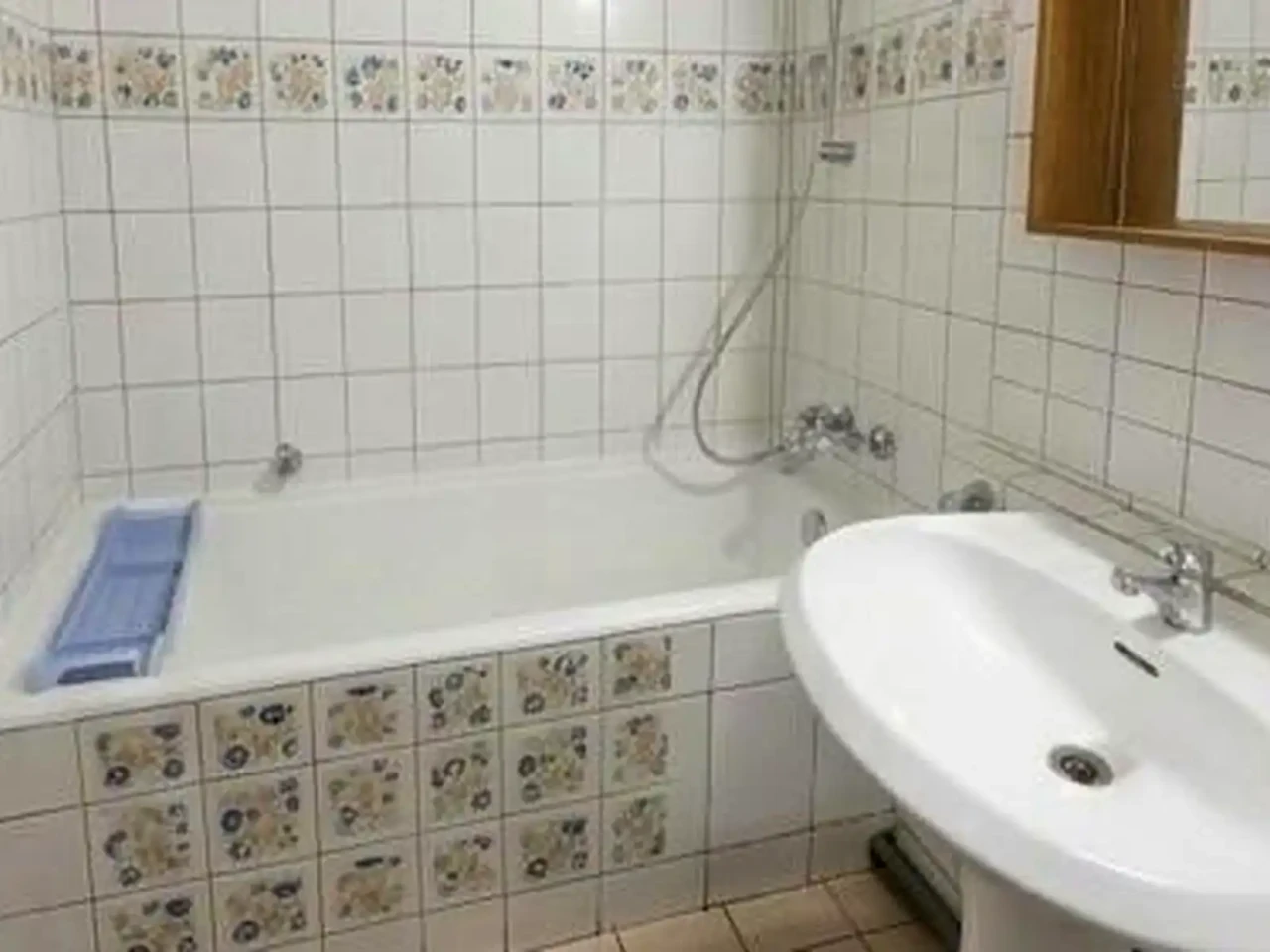 Оренда квартири 2-кімн. 52 м² 10/16 пов.