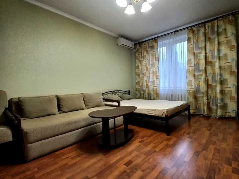 Квартира. Київ, Феодосійський пров.