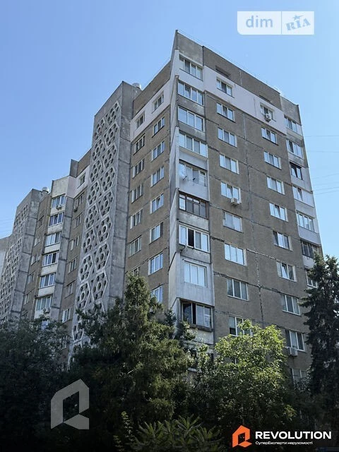 Sale of 3-room apartment 69.3 sq. m. on Gongadze Avenue, Georgiy 6 •