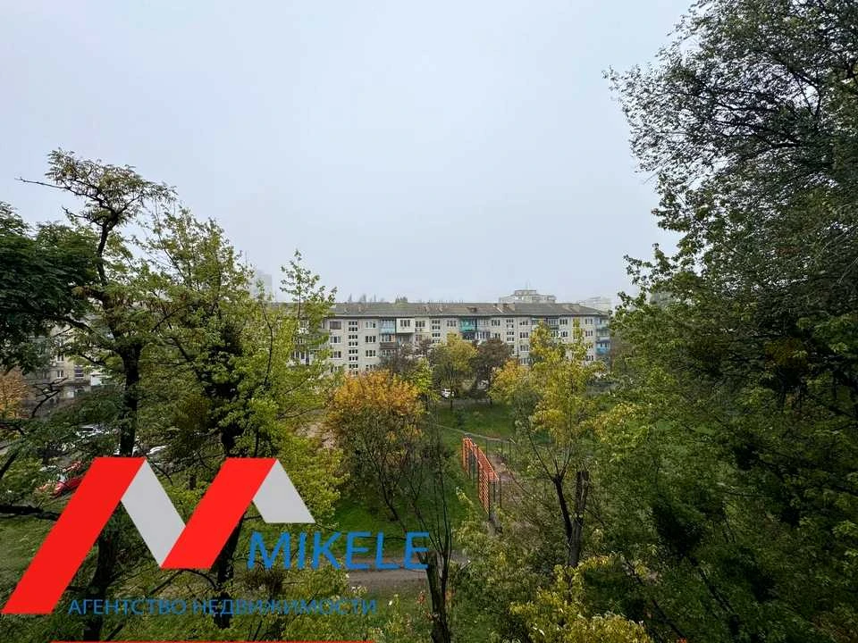 Квартира. Київ, Празька вул.