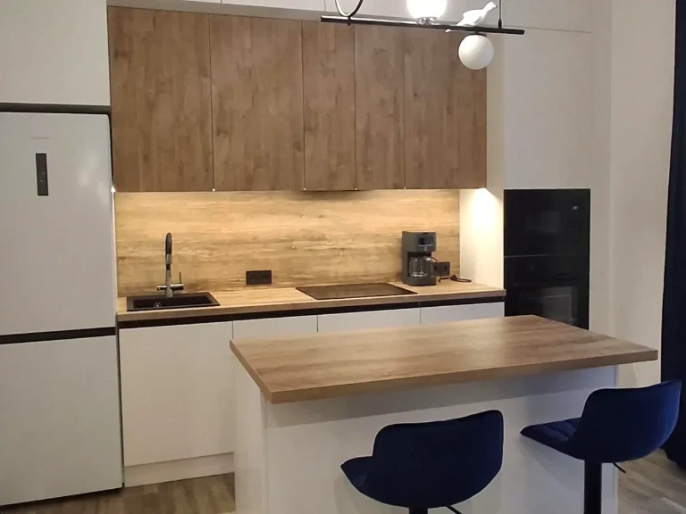 Оренда квартири 2-кімн. 50 м² 4/8 пов.