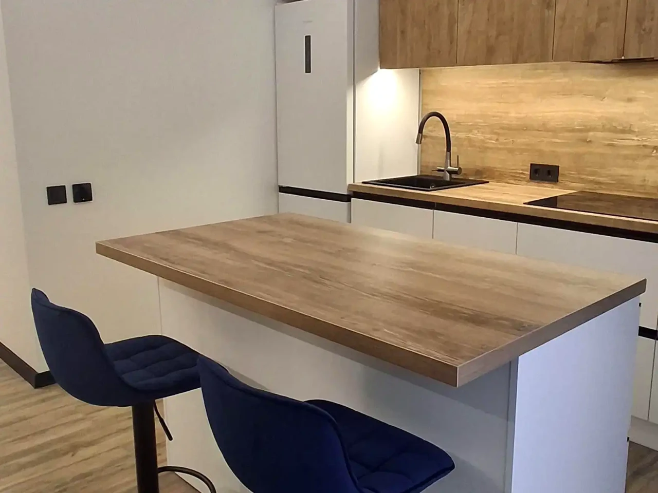 Оренда квартири 2-кімн. 50 м² 4/8 пов.