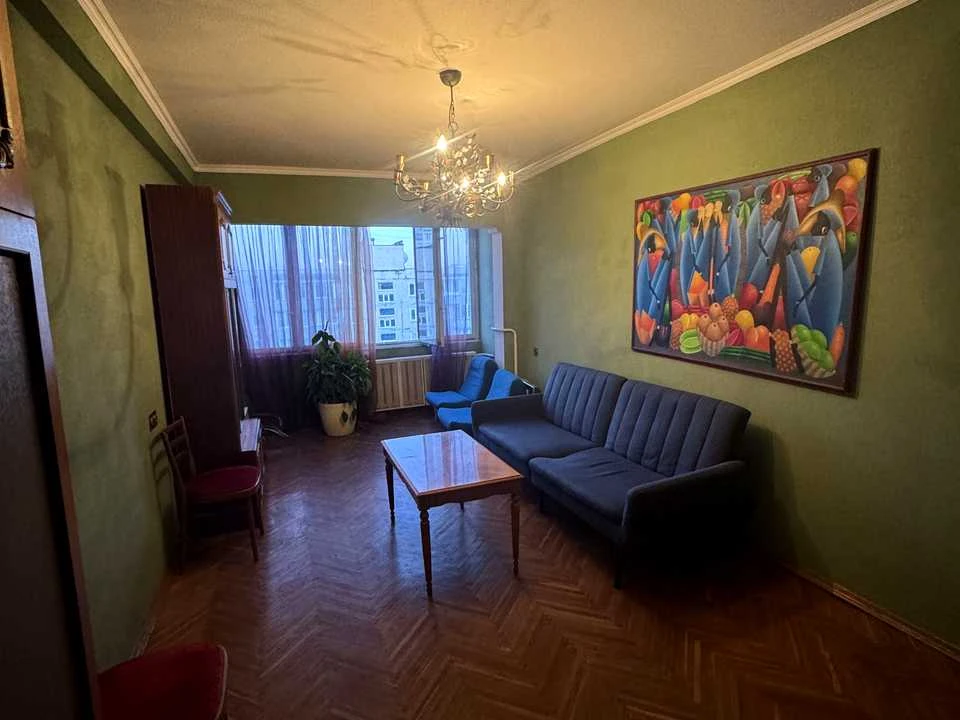 Квартира. Київ, Ентузіастів вул.