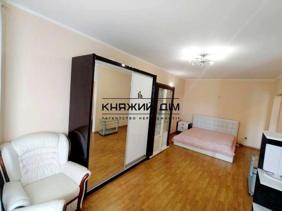 Квартира. Київ, Паньківська вул.
