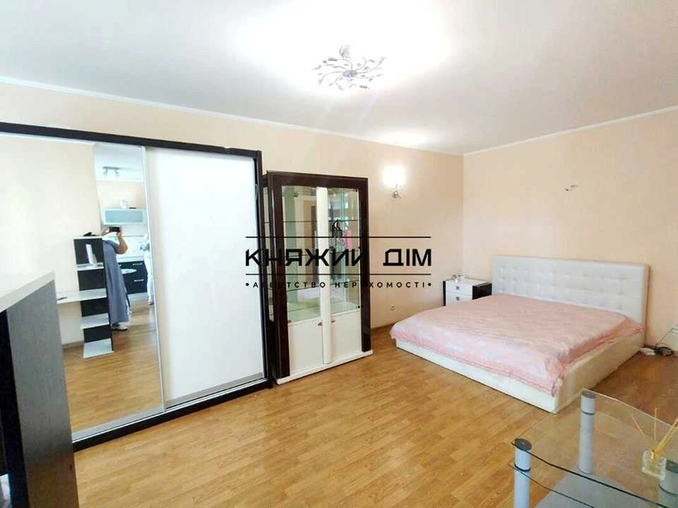 Квартира. Київ, Паньківська вул.