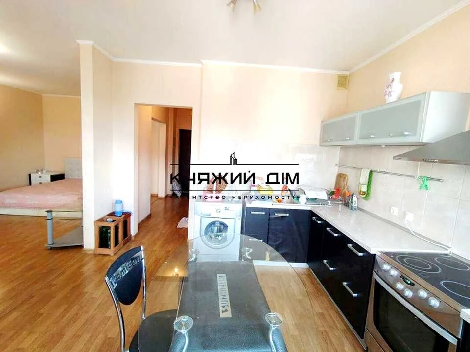 Квартира. Київ, Паньківська вул.