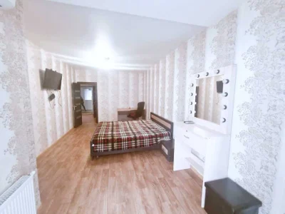 Квартира. Київ, Драгоманова вул.