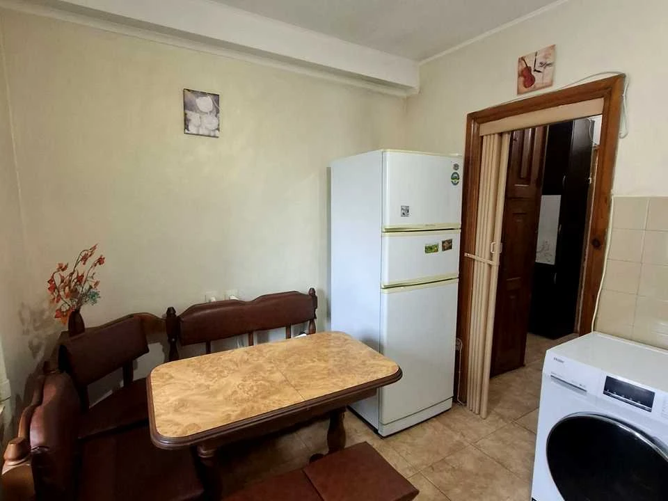 Квартира. Київ, Загорівська вул.