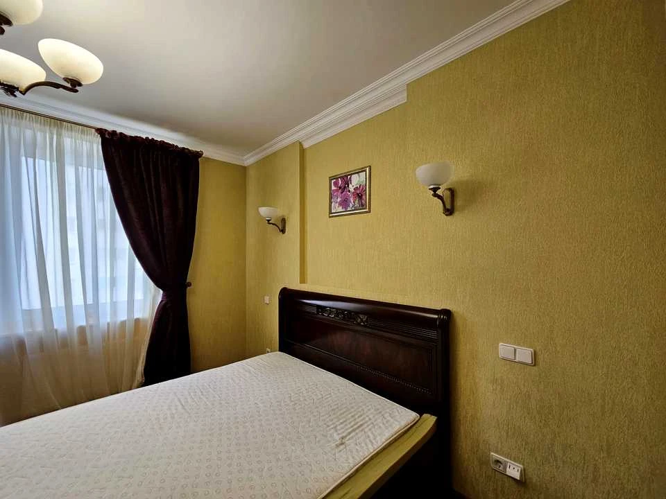 Квартира. Київ, Верховинна вул.