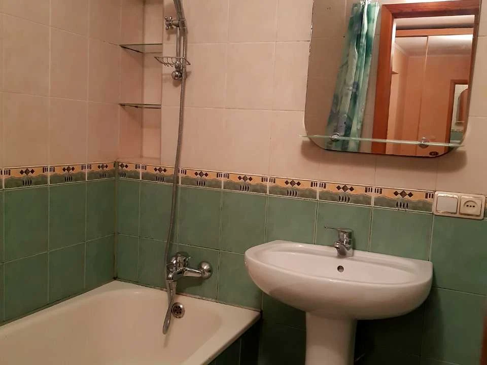 Квартира. Київ, Вишгородська вул.
