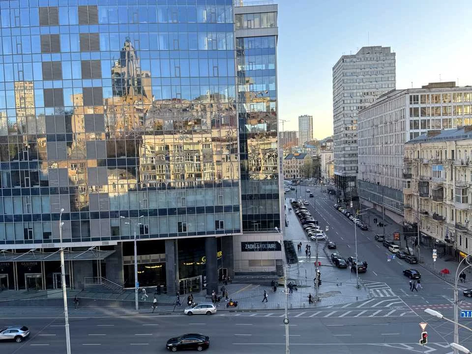Квартира. Київ, Басейна вул.