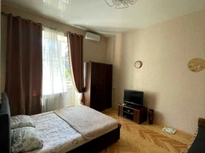 Квартира. Київ, Басейна вул.