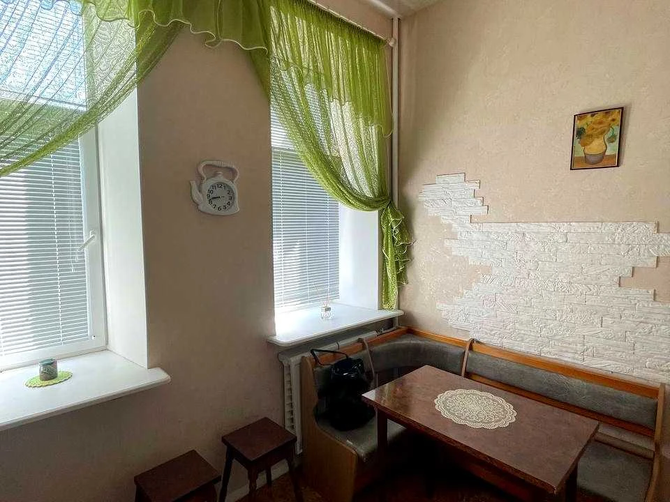 Квартира. Київ, Басейна вул.