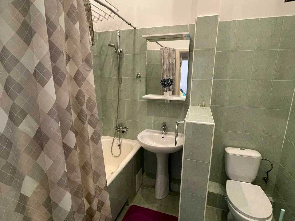 Квартира. Київ, Басейна вул.