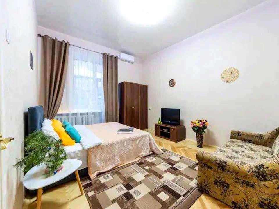 Квартира. Київ, Басейна вул.