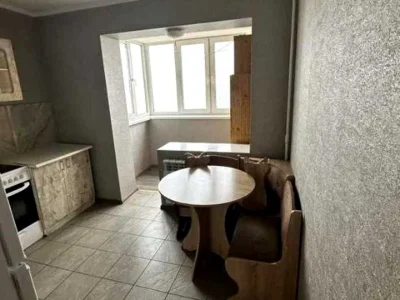 Квартира. Київ, Свободи просп.