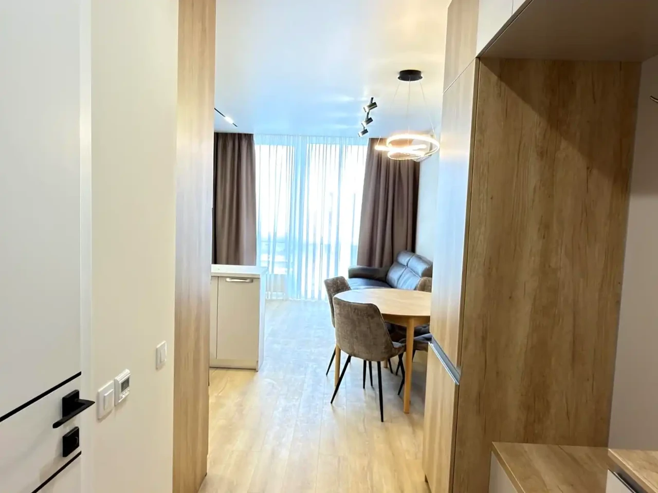 Оренда квартири 1-кімн. 50 м² 16/25 пов.