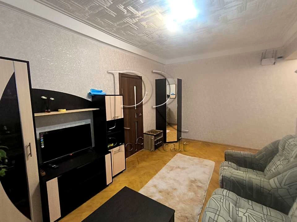 Квартира. Київ, Ушинського вул.