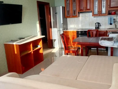 Оренда квартири 2-кімн. 100 м² 23/25 пов.