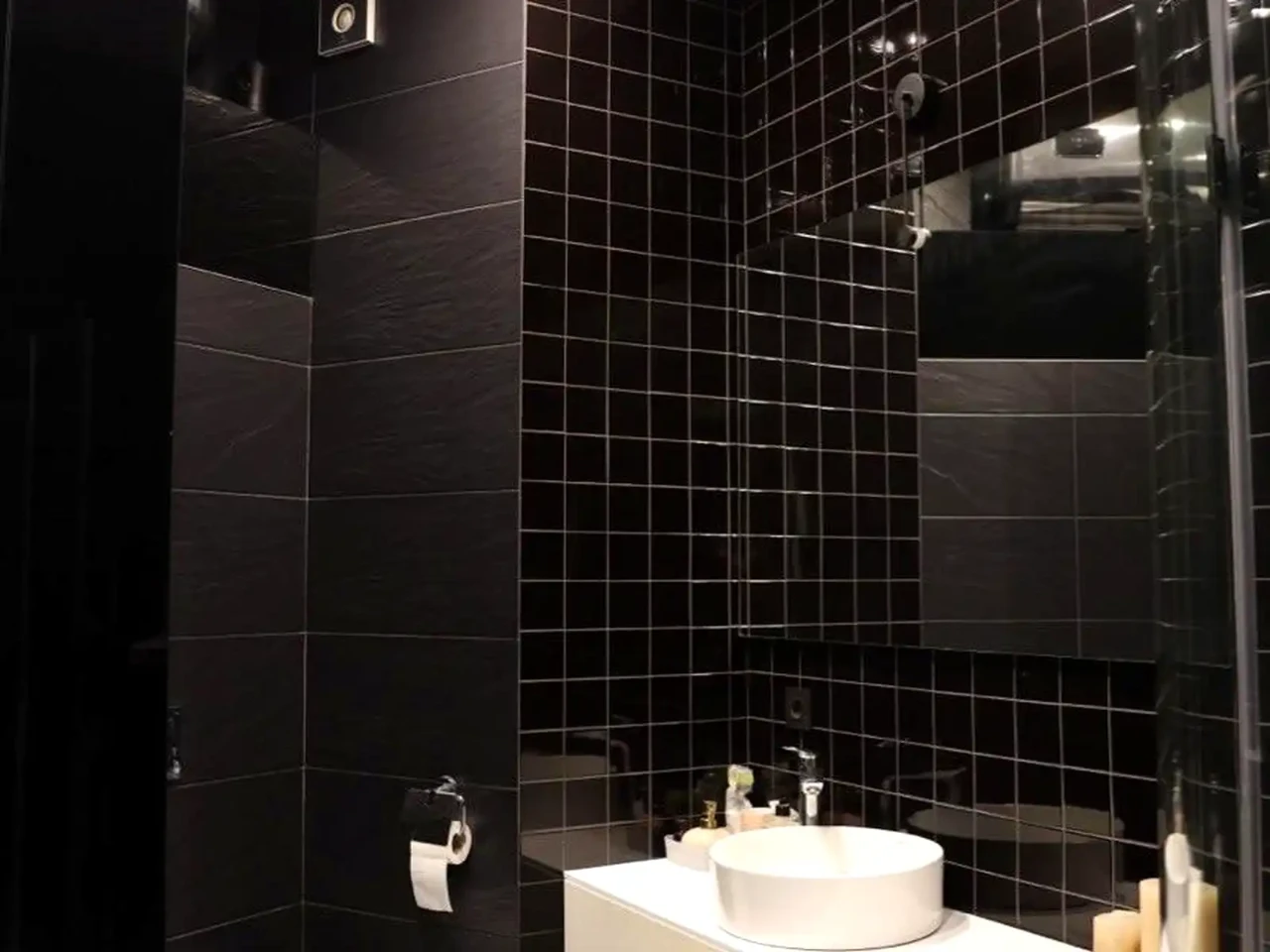 Оренда квартири 2-кімн. 53 м² 23/25 пов.