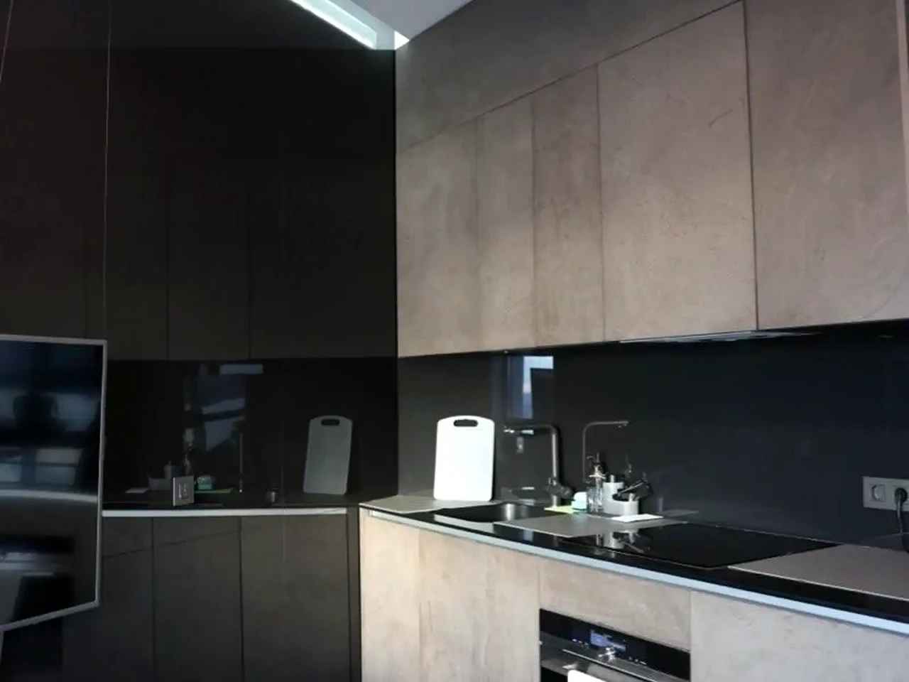 Оренда квартири 2-кімн. 53 м² 23/25 пов.