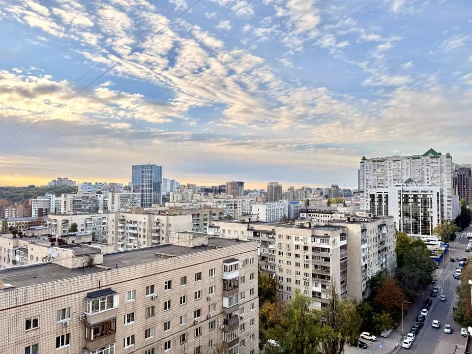 Квартира. Київ, Василя Тютюнника вул.