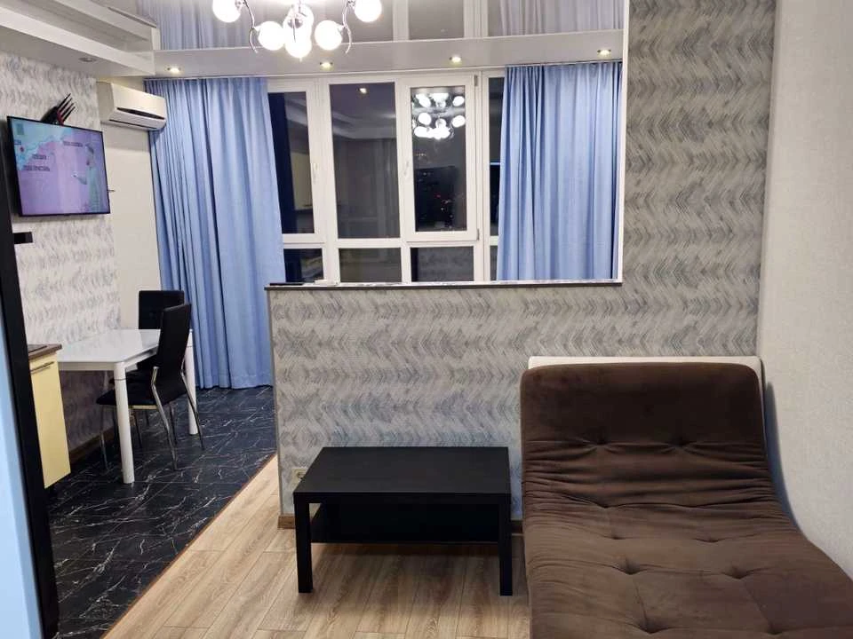 Квартира. Київ, Петропавлівська вул.