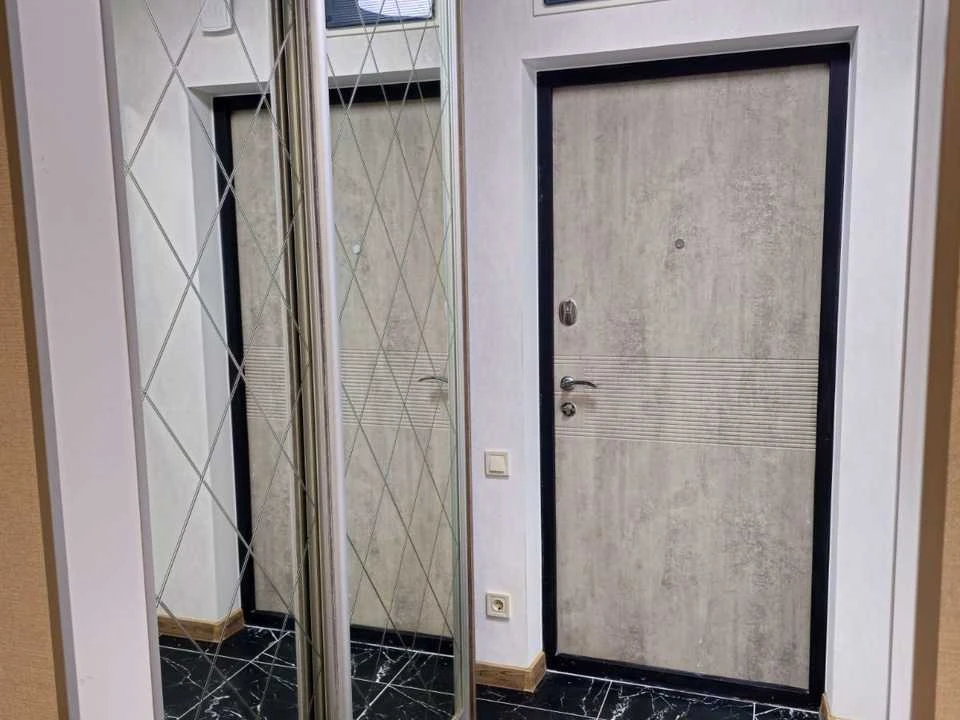 Квартира. Київ, Петропавлівська вул.