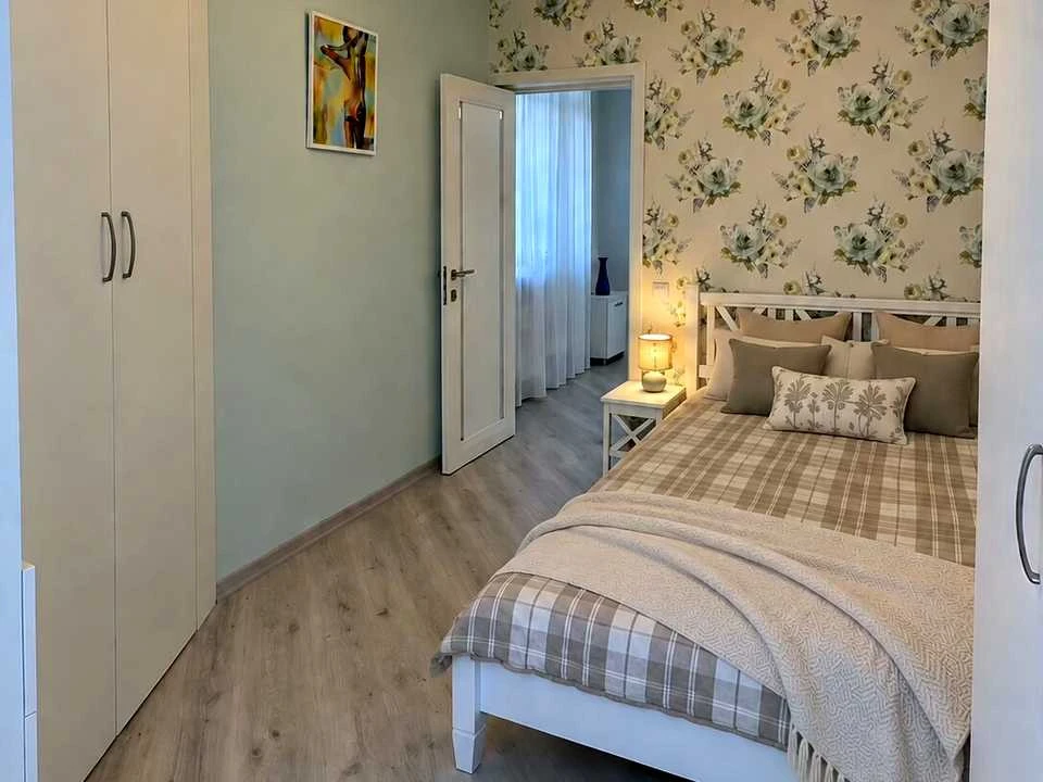 Квартира. Київ, Анни Ахматової вул.